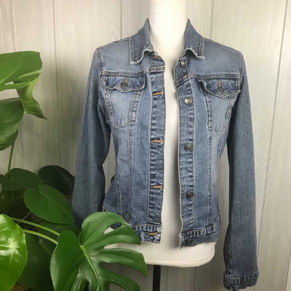 Forever 21 Y2K fitted stretch denim jean jacket buttoned front closure